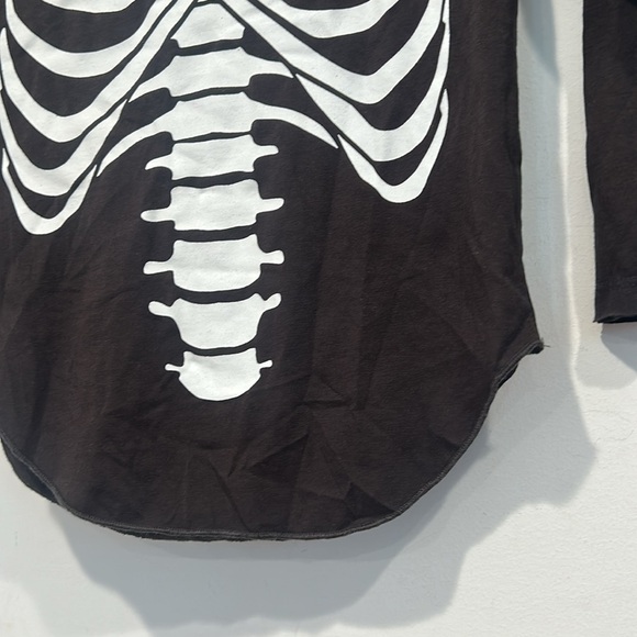Chaser Black Skeleton w red heart graphic Long Sleeve Tee size 6 kids new - Picture 4 of 8